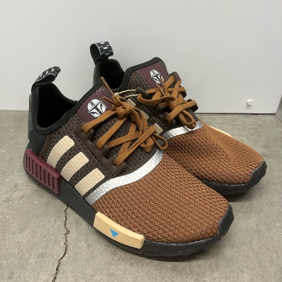 adidas x Star Wars Mandalorian NMD R1 - Picture 11 of 12